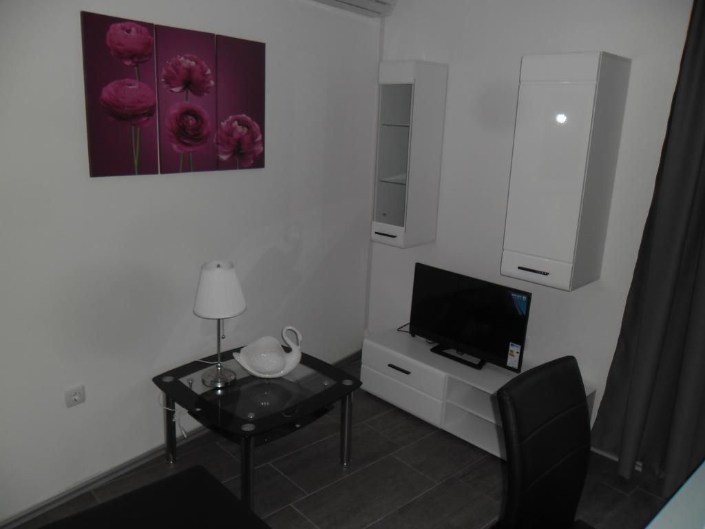 Rooms & Apartments Marinero เบทินา ห้อง รูปภาพ
