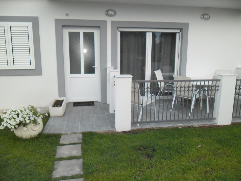 Rooms & Apartments Marinero เบทินา ห้อง รูปภาพ