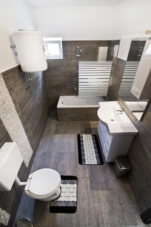 Rooms & Apartments Marinero เบทินา ภายนอก รูปภาพ