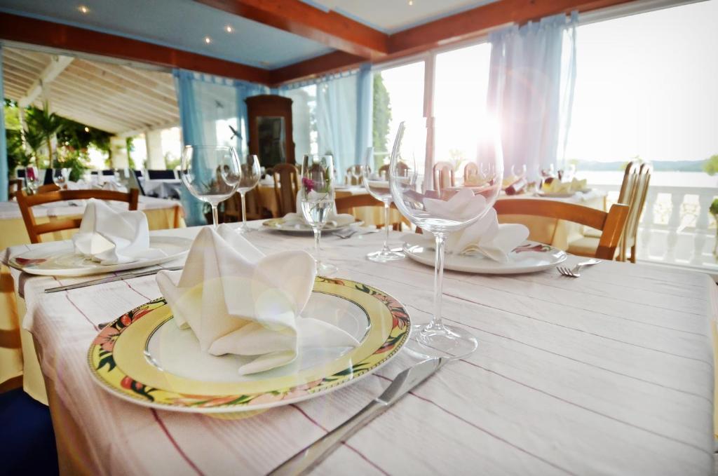 Rooms & Apartments Marinero เบทินา ภายนอก รูปภาพ