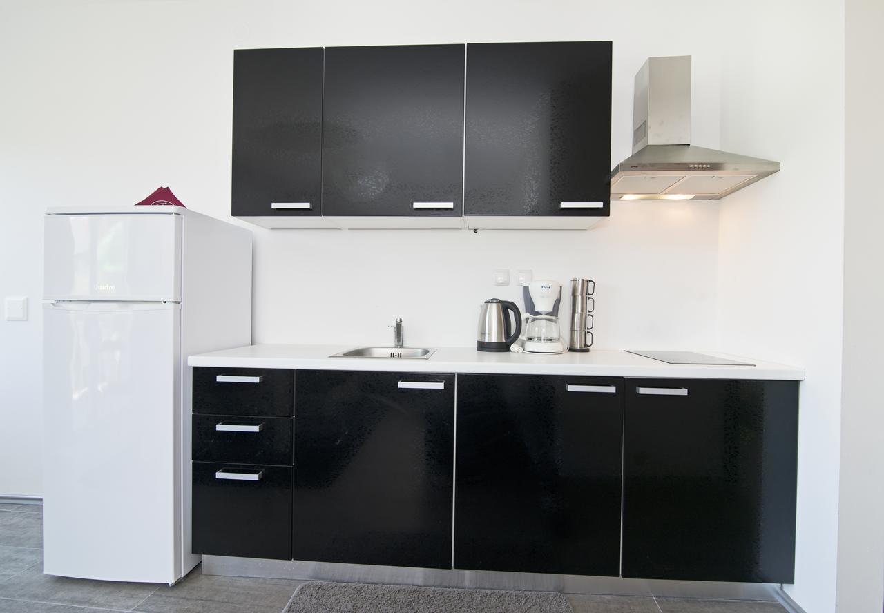 Rooms & Apartments Marinero เบทินา ภายนอก รูปภาพ