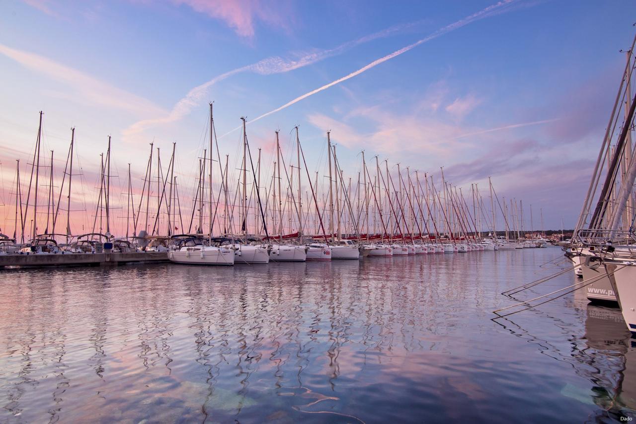 Rooms & Apartments Marinero เบทินา ภายนอก รูปภาพ